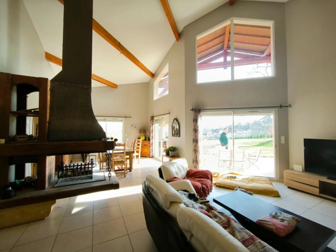 Photos 7 - Rurale - Jolie maison d'architecte face aux Pyrénées . 12910 M2