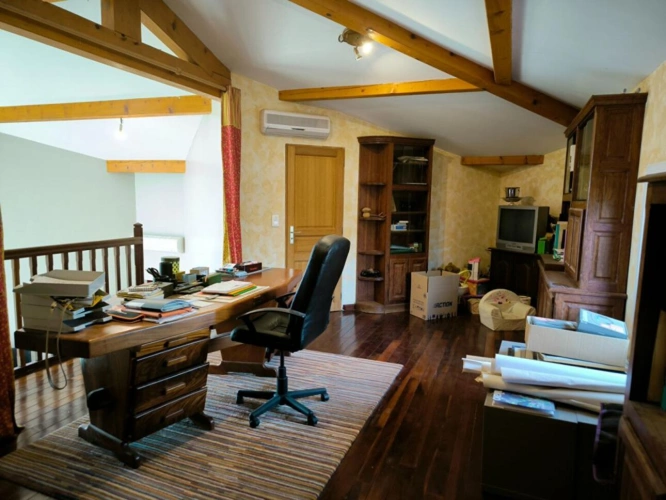Photos 16 - Rurale - Jolie maison d'architecte face aux Pyrénées . 12910 M2