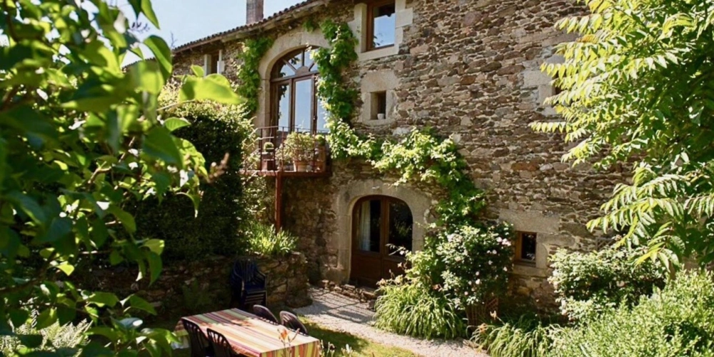 Photos 4 - Touristique - Grande longère rénovée (4 habitations) sur 5 ha