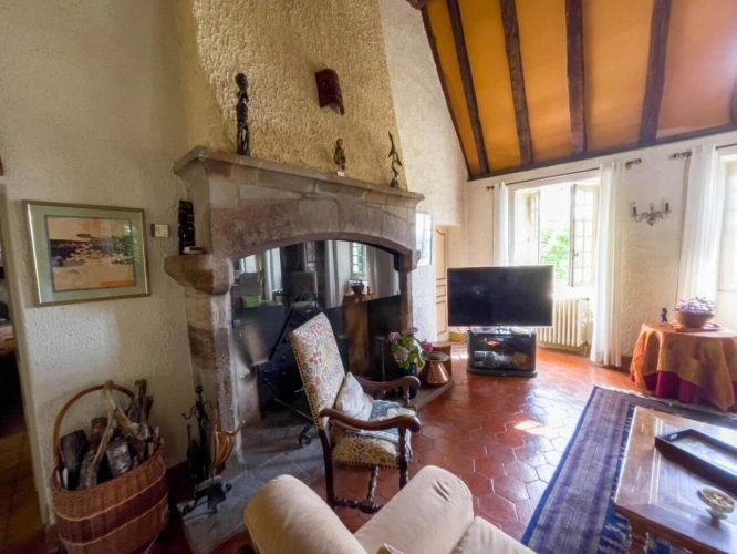 Photos 10 - Rurale - Maison bourgeoise en pierres avec terrain de 14 000m2 et piscine, à Figeac