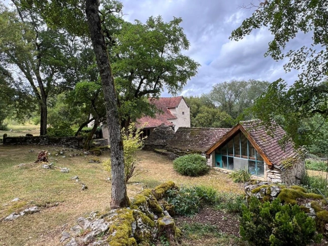 Photos 6 - Équestre - Corps de ferme en situation isolée sur le Causse