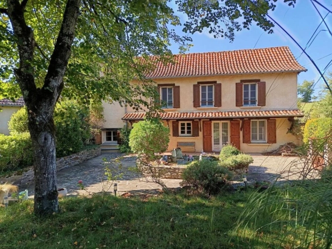 Photos 1 - Équestre - Ensemble immobilier rare, autonome et rentable