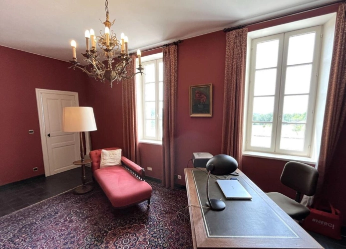 Photos 7 - Prestigious - 4-Bedroom Manor house, 1 outbuilding and large plot of land