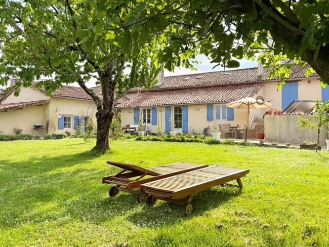 Photos 1 - Rurale - MAISON DE CARACTERE près d'Aubeterre-sur-Dronne