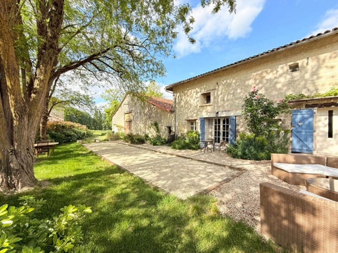 Photos 2 - Rurale - MAISON DE CARACTERE près d'Aubeterre-sur-Dronne
