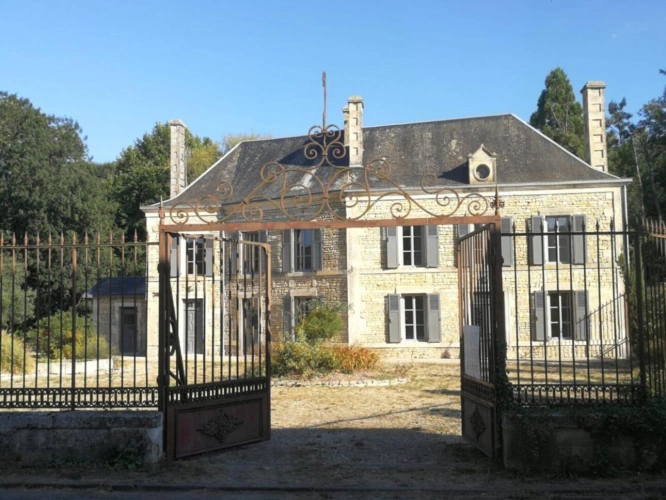 Photos 1 - Prestige - Maison de Maître de 250 m², restaurée, cadre magnifique !!!
