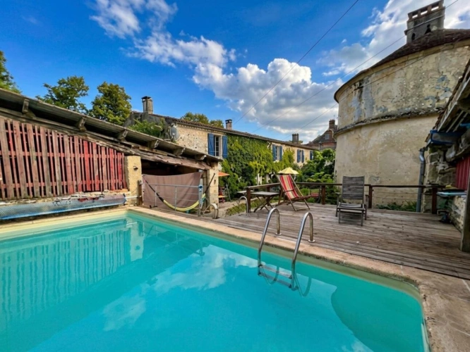 Photos 2 - Rurale - Maison de cinq chambres et piscine