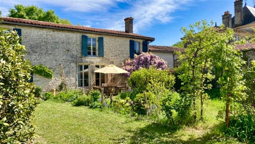 Photos 3 - Rurale - Maison de cinq chambres et piscine