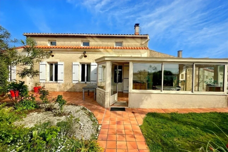 Photos 1 - Rurale - Maison de charme avec piscine - Triangle d'Or Rochefort / Saintes / Royan