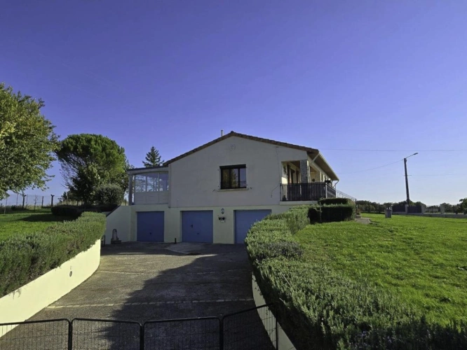 Photos 4 - Rurale - Charmante maison avec hangar et 360 vue