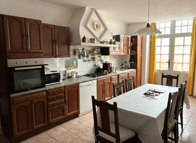 Photos 6 - Rurale - Ancien moulin à eau, une opportunité d'investissement, tout-à-l'égout avec potentiel de construction de plusieurs logements