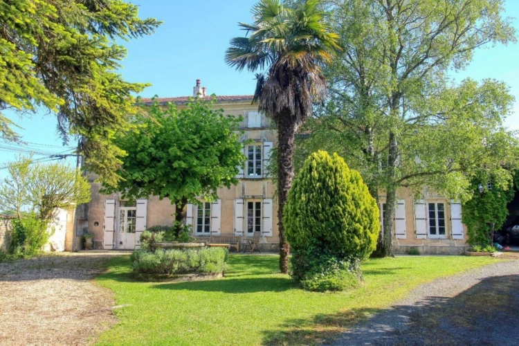 Photos 1 - Prestigious - Manor house with 4 gîtes and swimming pool