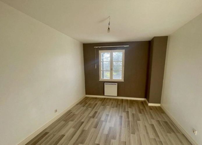 Photos 6 - Touristique - Ensemble de 2 maisons, 135 m² et 65 m², 3 km d'AULNAY et tous commerces, cadre très joli