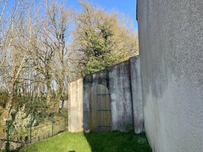 Photos 11 - Touristique - Ensemble de 2 maisons, 135 m² et 65 m², 3 km d'AULNAY et tous commerces, cadre très joli