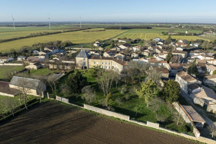 Photos 6 - Prestige - Château du XVe siècle entre Niort et La Rochelle