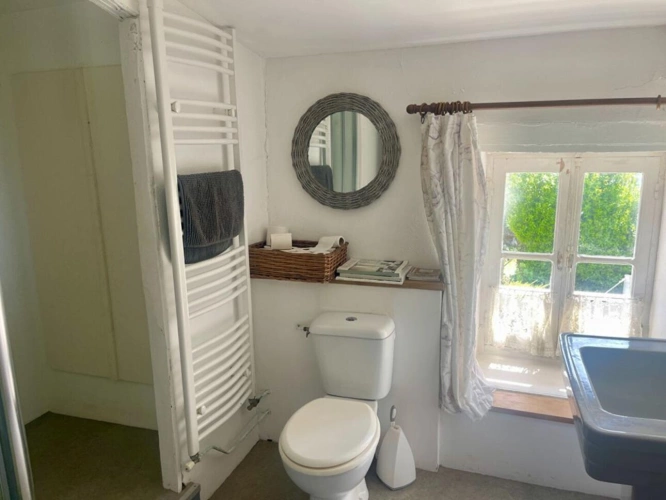 Photos 8 - Touristique - Maison et maison d'amis en centre ville LOULAY, tout à l'égout