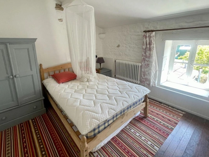 Photos 13 - Touristique - Maison et maison d'amis en centre ville LOULAY, tout à l'égout