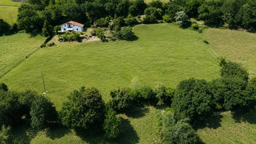 Photos 1 - Rurale - Maison basque 178 m² avec terrain de 15 000 m²  - Ayherre