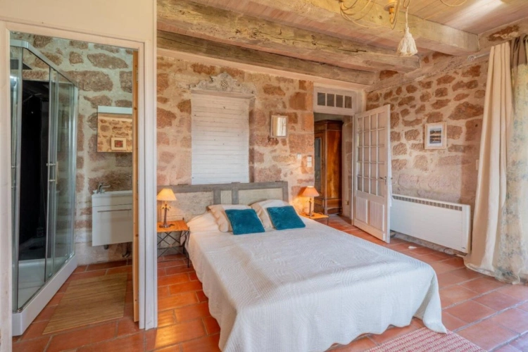 Photos 4 - Prestige - Propriété de charme en pierre - Cadre bucolique d'exception avec vue dominante