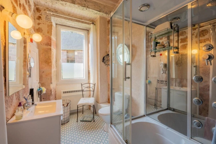 Photos 6 - Prestige - Propriété de charme en pierre - Cadre bucolique d'exception avec vue dominante