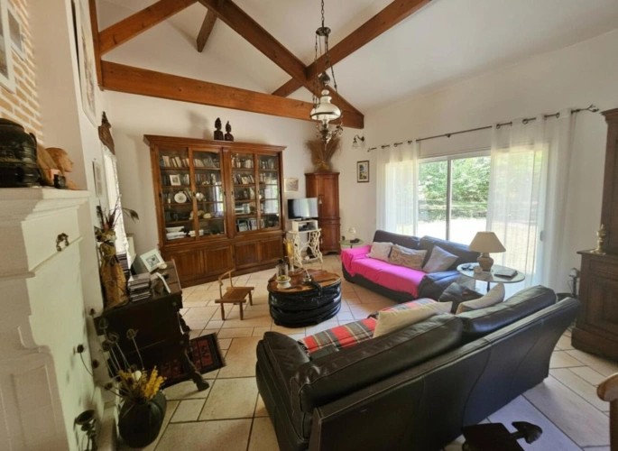 Photos 9 - Rurale - ÉLÉGANCE PROVENÇALE AU COEUR DE LA NATURE Maison Familiale