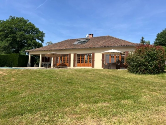 Photos 1 - Rurale - Villa  3 chambres sur un grand parc avec vue, endroit calme