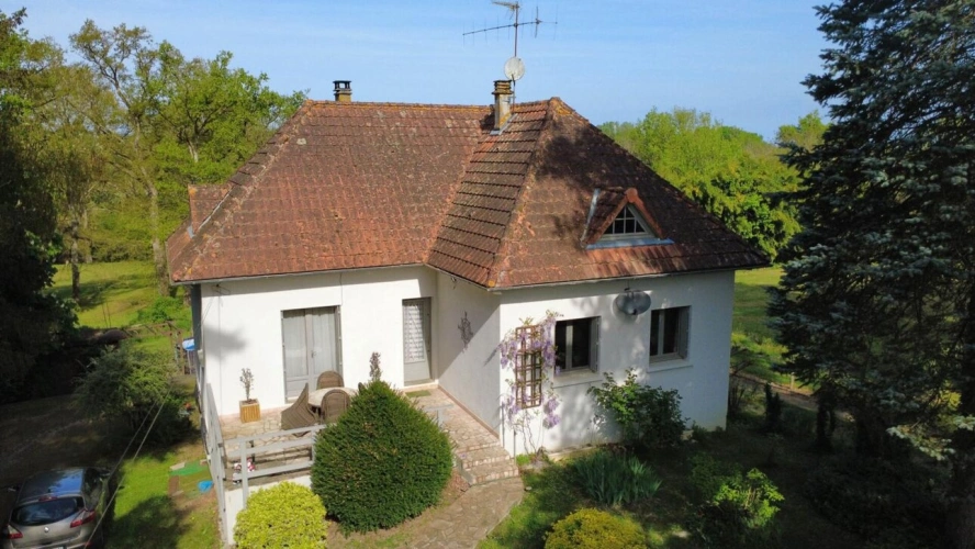 Photos 1 - Rurale - Maison Pressac 7 pièce(s) 156 m2