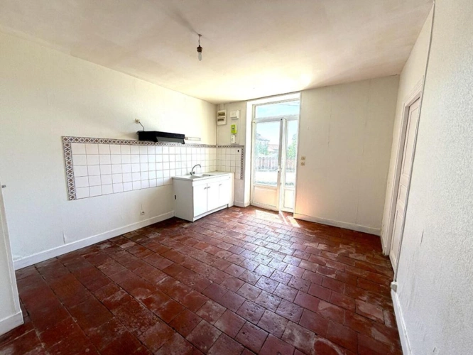 Photos 2 - Rurale - Maison de 83m² habitables avec 2 chambres, dépendances et jardin de 1393m²