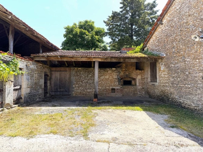Photos 8 - Rurale - Maison de 83m² habitables avec 2 chambres, dépendances et jardin de 1393m²