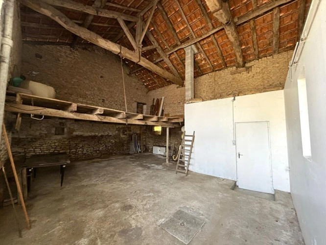 Photos 10 - Rurale - Maison de 83m² habitables avec 2 chambres, dépendances et jardin de 1393m²