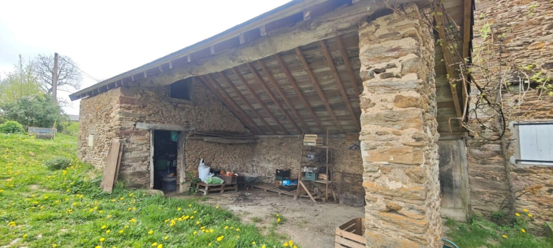 Photos 12 - Rurale - Corps de ferme avec maison+ grange et terrain 1.6Ha