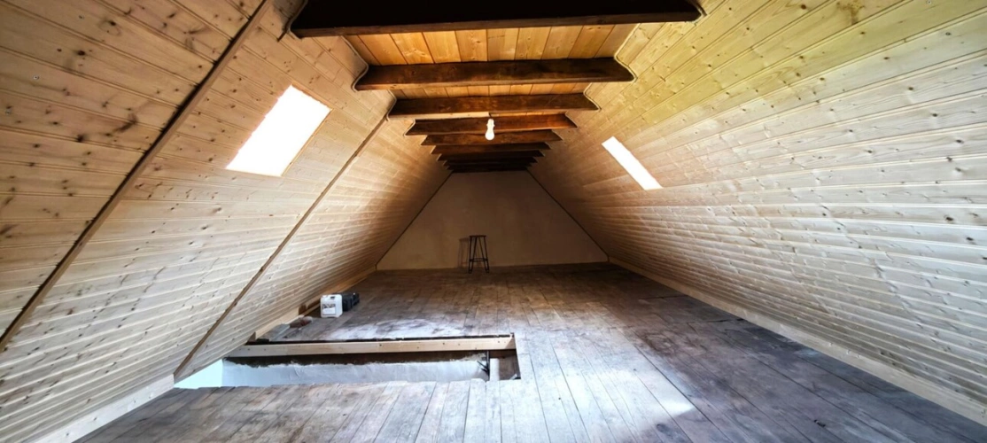 Photos 13 - Rurale - Corps de ferme avec maison+ grange et terrain 1.6Ha