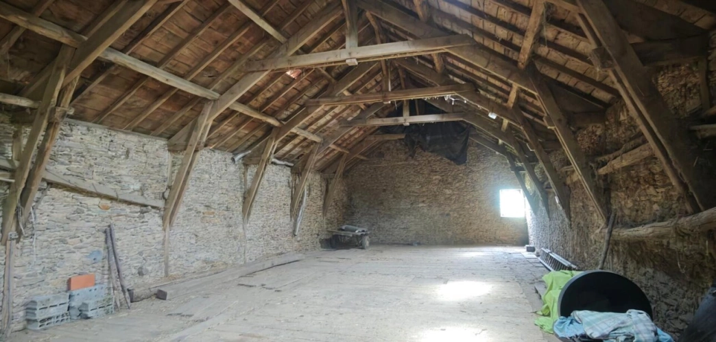 Photos 15 - Rurale - Corps de ferme avec maison+ grange et terrain 1.6Ha