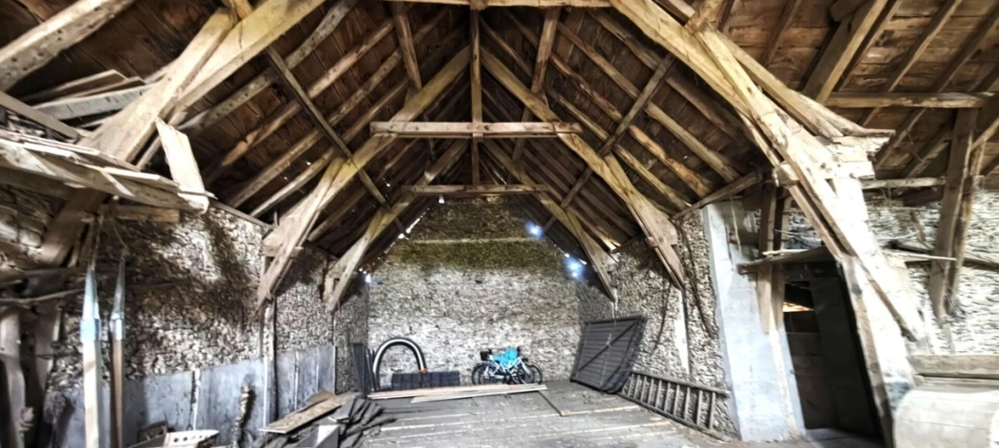 Photos 16 - Rurale - Corps de ferme avec maison+ grange et terrain 1.6Ha