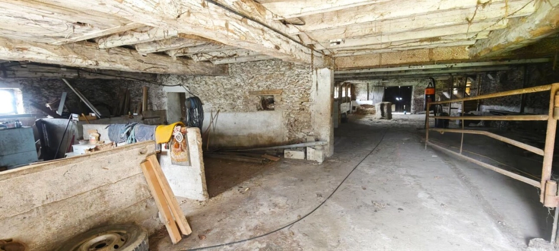 Photos 17 - Rurale - Corps de ferme avec maison+ grange et terrain 1.6Ha