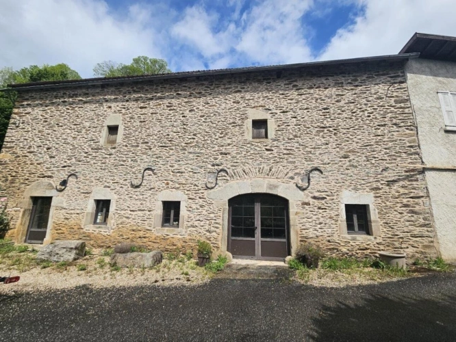 Photos 2 - Prestige - Charmante propriété dans un village historique !