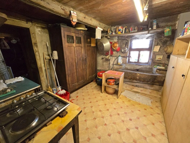Photos 9 - Rurale - Corps de ferme avec maison et 2 granges - Trémouilles