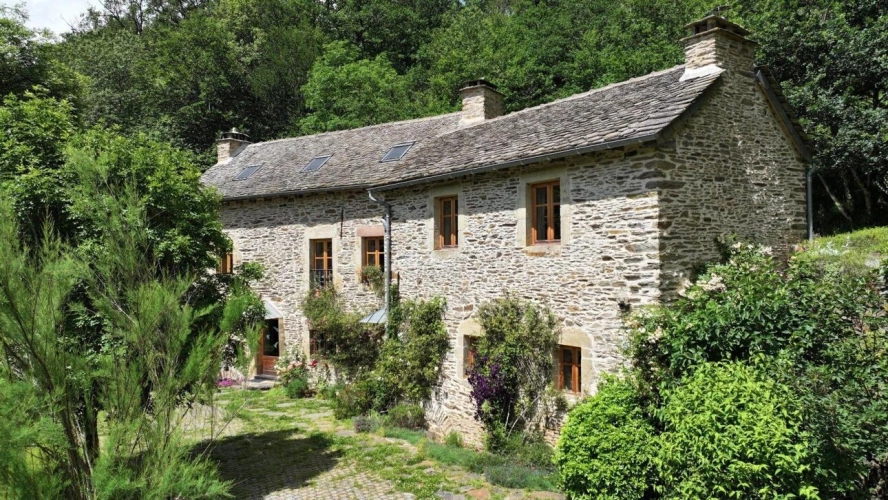 Photos 3 - Tourist - Exceptional Estate: Former Mill et Private Hamlet in Aveyron - LÉVÉZOU