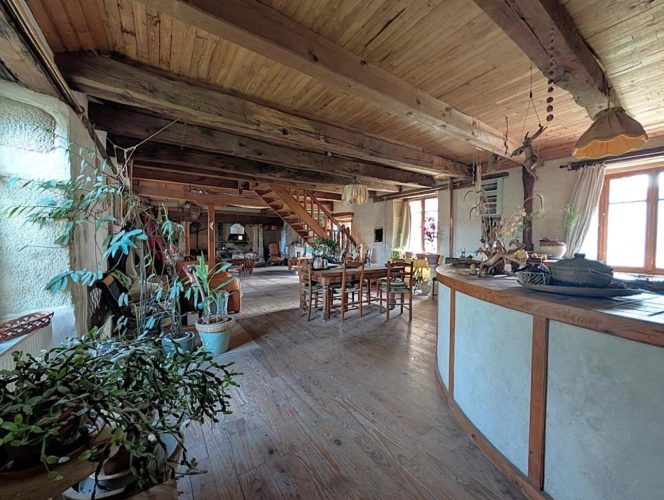 Photos 6 - Rurale - MAISON de caractère T5 + Dépendances + 5.3 ha