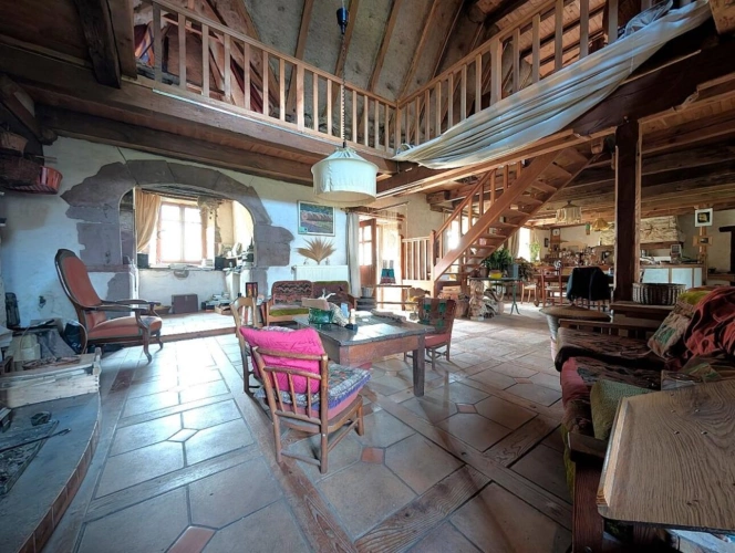 Photos 8 - Rurale - MAISON de caractère T5 + Dépendances + 5.3 ha