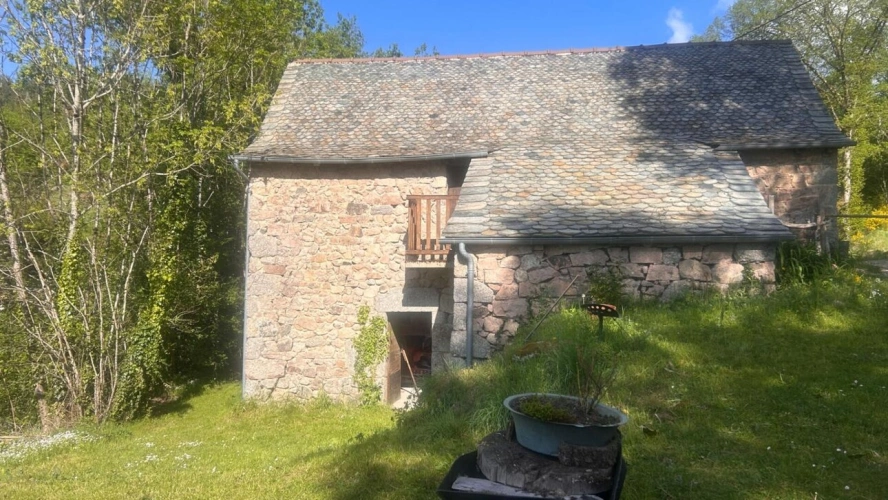 Photos 17 - Touristique - Ensemble en pierre d'exception aux portes de l'Aubrac : 4 maisons restaurées, piscine & patio