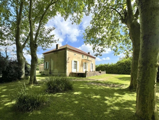 Photos 2 - Rurale - GRANDE PROPRIETE AVEC 6,5HA
