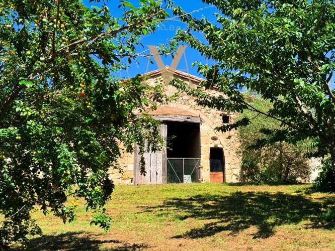 Photos 8 - Équestre - PROPRIÉTÉ DE CARACTÈRE SUR 18 HECTARES – GÎTES, SALLE DE RÉCEPTION, LAC ET FORT POTENTIEL D’EXPLOITATION CAUDECOSTE (47)
