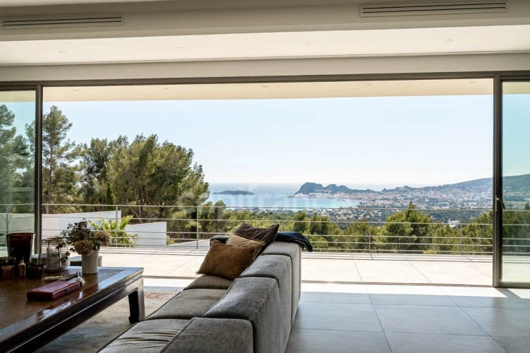Photos 4 - Prestige - Propriété contemporaine d'exception avec vue mer panoramique à vendre 7 pièces CEYRESTE (13)