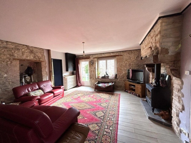 Photos 2 - Rurale - Maison de Campagne, Dépendances, Terrain et Potentiel de Gîte / Maison d'Hôtes