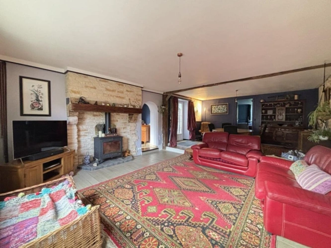 Photos 3 - Rurale - Maison de Campagne, Dépendances, Terrain et Potentiel de Gîte / Maison d'Hôtes