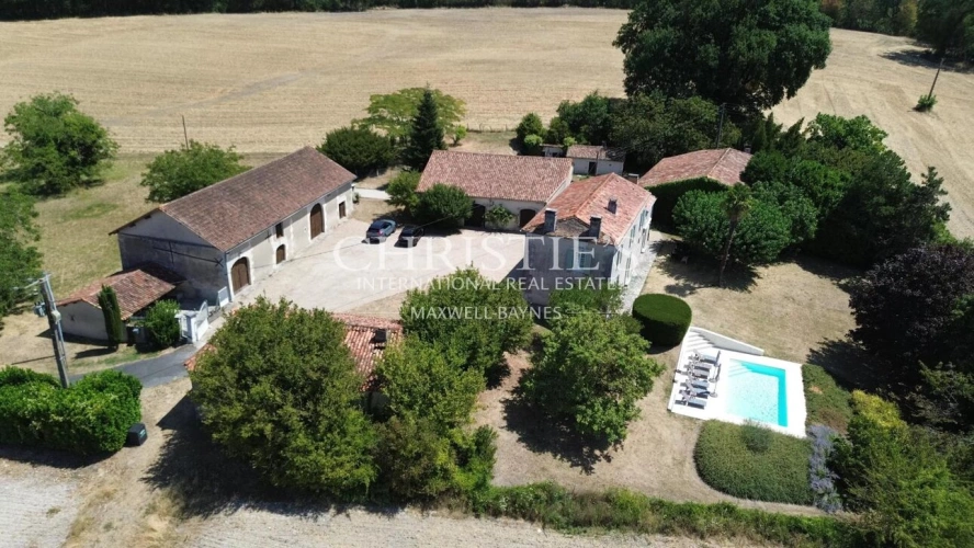 Photos 5 - Tourist - Characterful country estate with guest house, heated pool, private lake and over 7 hectares near Aub