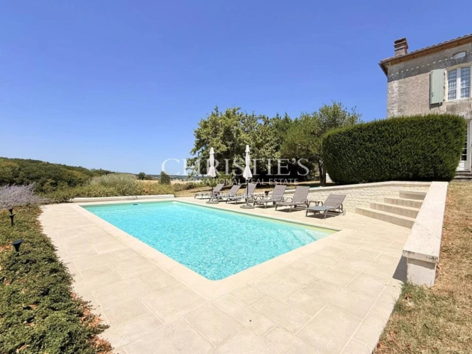 Photos 12 - Tourist - Characterful country estate with guest house, heated pool, private lake and over 7 hectares near Aub