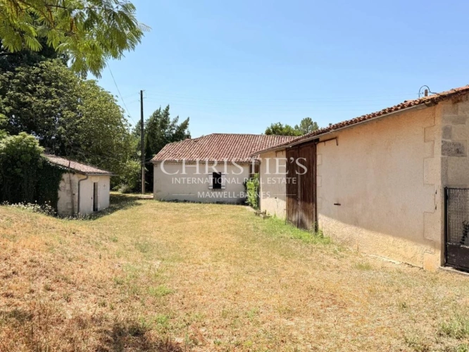 Photos 28 - Tourist - Characterful country estate with guest house, heated pool, private lake and over 7 hectares near Aub