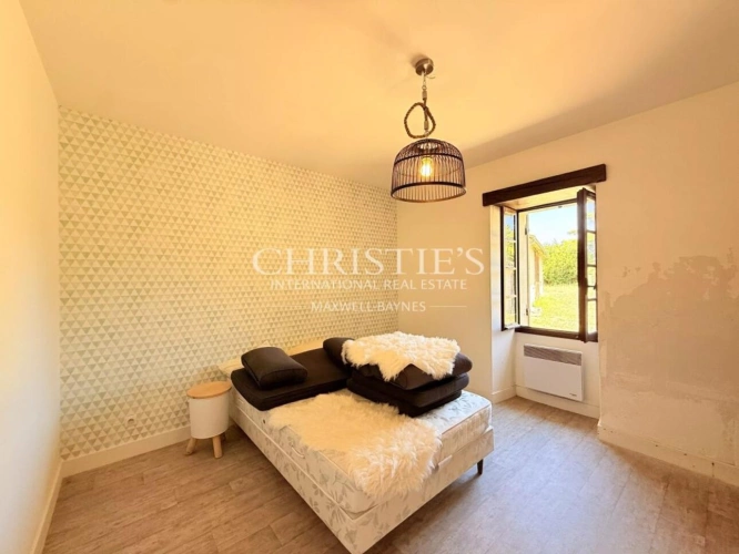 Photos 34 - Tourist - Characterful country estate with guest house, heated pool, private lake and over 7 hectares near Aub